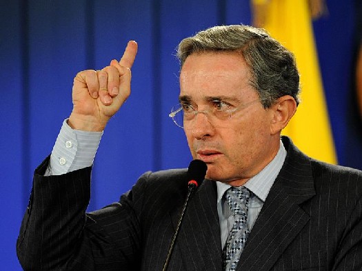 Il Presidente colombiano lvaro Uribe Vlez