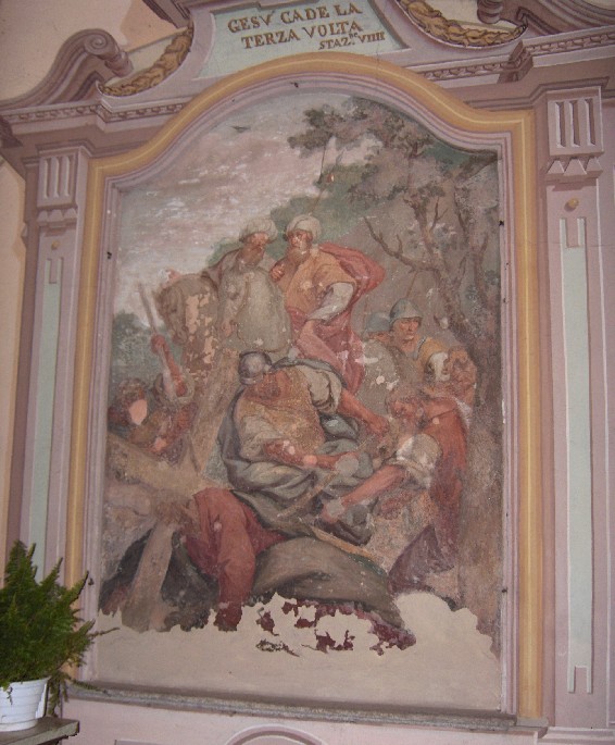 Uno degli affreschi meglio conservati della Via Crucis, la IX stazione: Ges cade per la terza volta (foto dell'autore di questo sito)