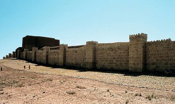 Le mura dell'antica Ninive