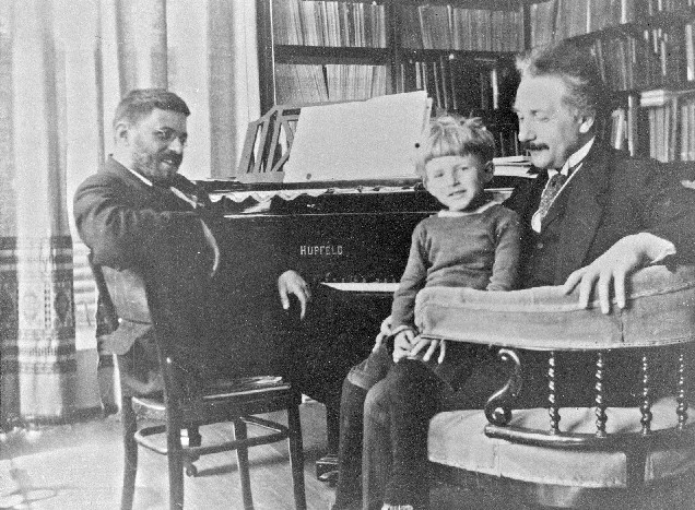 Paul Ehrenfest, suo figlio Paul junior ed Albert Einstein
