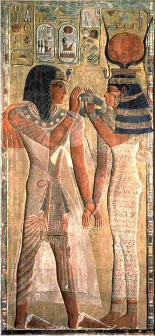 Il Faraone Neoegiziano Khakaura con la Dea Hathor, bassorilievo nella sua tomba